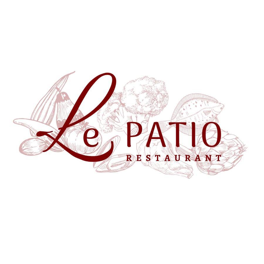 Le Patio Hotel Évran Eksteriør billede